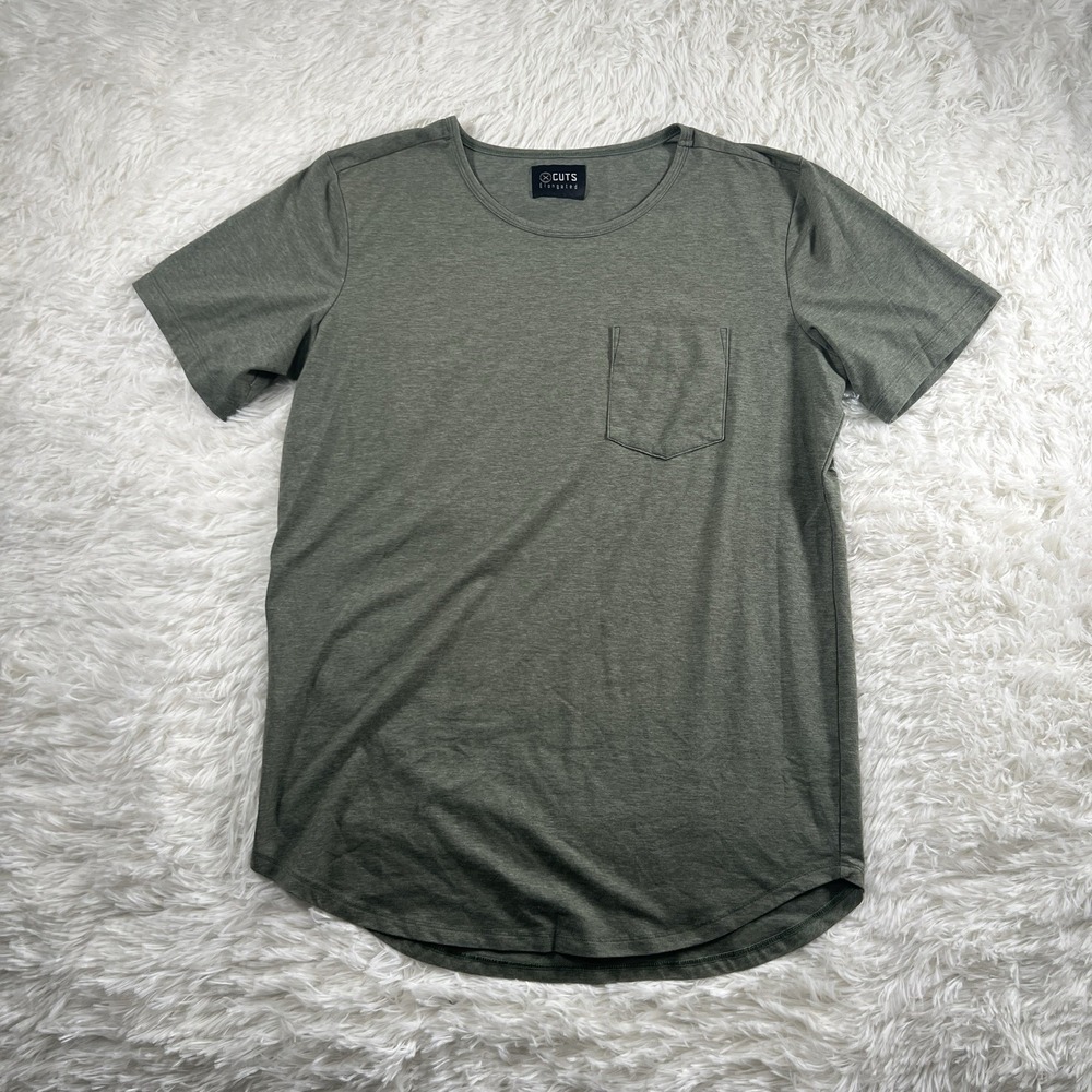 CUTS Shirt Men Size Medium Green Elongated Short Sleeve Round Neck Pocket Casual